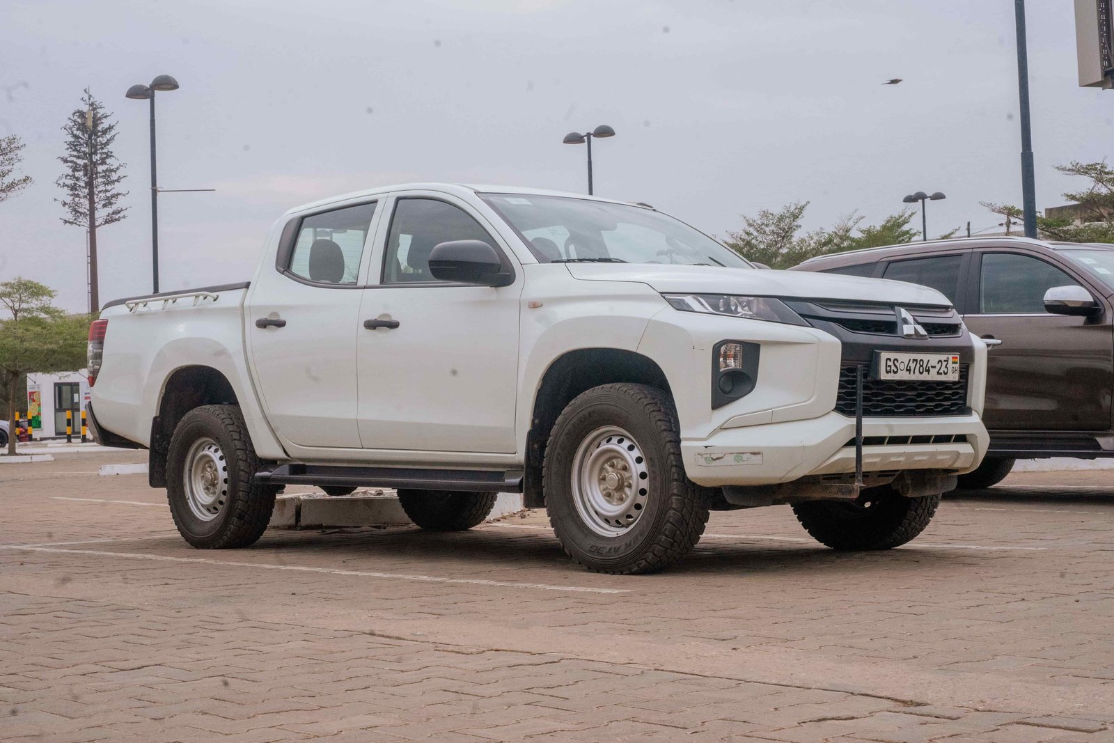 SUV & 4X4 — photo 2